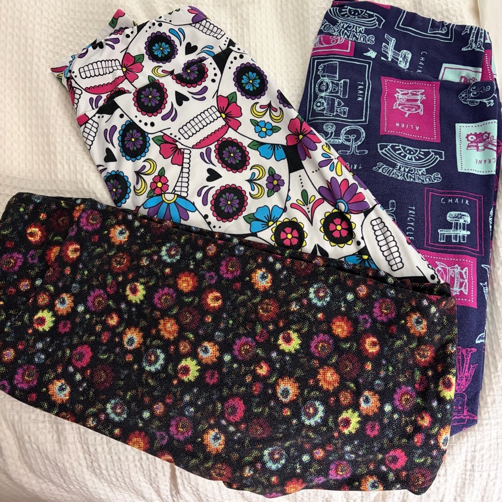 LuLaRoe - Tall & Curvy Leggings - 3 pairs!